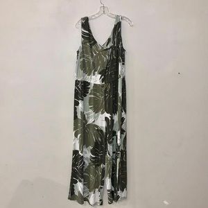 GILI Got It Love It green leaf print flowy sleeveless jumpsuit